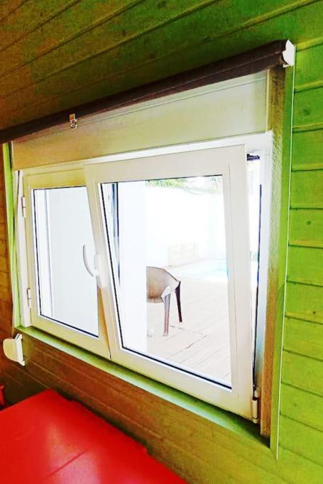 Private Small Studio In Costa De Caparica Bagian luar foto